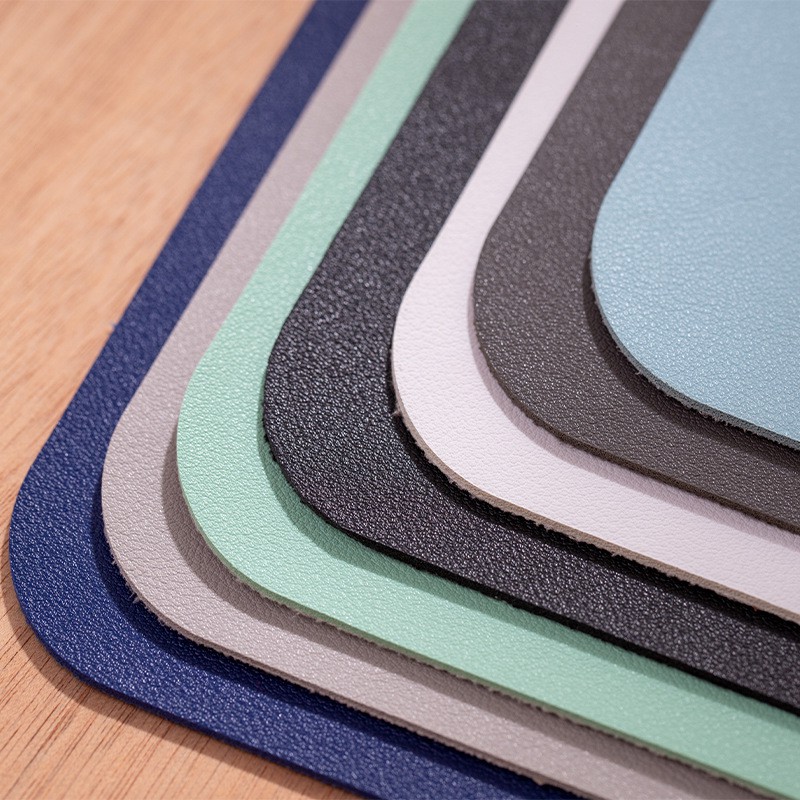 Anti-slip computer keyboard